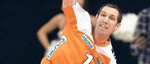 Rechnung offen. Scott Touzinsky will heute gegen Friedrichshafen gewinnen. Foto: Imago