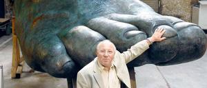 Hand und Fuß. Auch Uwe Seeler kann dem Hamburger SV derzeit nicht helfen.