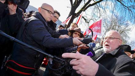 Kardinal Reinhard Marx will im Streit vermitteln. Entscheiden kann er nicht.