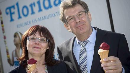 Mahlzeit! Olaf Höhn mit Kollegin Simone Gürgen. Die beiden haben einen schmackhaften Deal eingefädelt. 