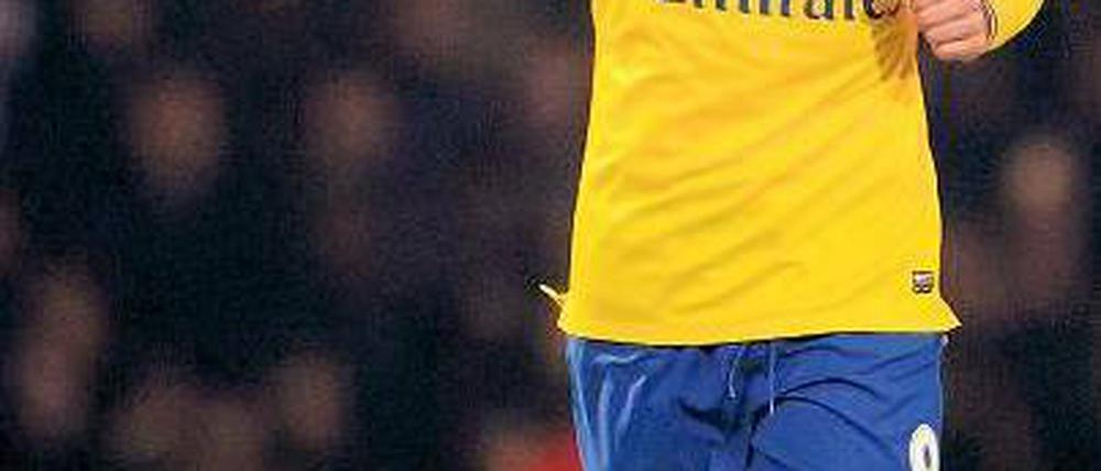 Nummer 9 lebt. Lukas Podolski schoss den FC Arsenal mit einem Tor und einer Vorlage zurück an die Tabellenspitze.Foto: Imago