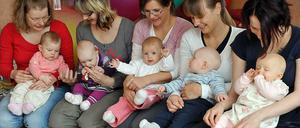 Sieht viel aus, ist aber auch wenig. Frauen, Kinder, Gesellschaft, Deutschland: Wer ist da in der Mehr-, wer in der Minderheit? Schwer zu sagen.