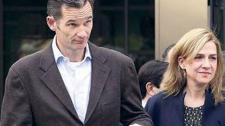 Im Visier der Justiz. Prinzessin Cristina und ihr Mann Iñaki Urdangarin. Foto: dpa