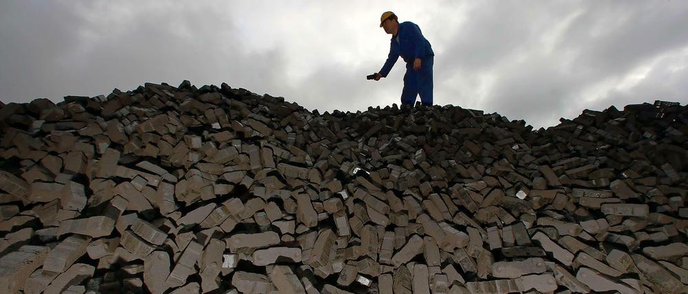 In Deutschland wird immer mehr Braunkohle verfeuert, obwohl kein anderer Brennstoff mehr Treibhausgase verursacht.