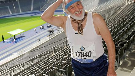 Marathon mit 77 Jahren. Für den neuesten Film verließ Dieter Hallervorden vorübergehend sein Schlosspark-Theater. Unter anderem wurde im Olympiastadion gefilmt.