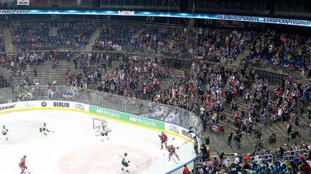Wenig los. Auf den Tribünen der Großarena am Ostbahnhof klafften während der European Trophy erhebliche Lücken.