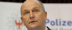 Neue Pläne für die Polizei. Ministerpräsident Dietmar Woidke hält den radikalen Personalabbau nicht mehr für realisierbar.