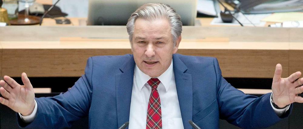 Ein turbulentes Jahr liegt hinter ihm - doch Klaus Wowereit lässt sich nichts anmerken. 