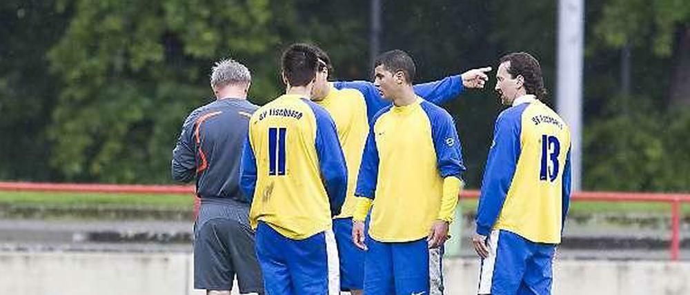  Es gibt viele schwule Amateure, die Angst haben, sich zu erklären. Homophobie im Sport.
