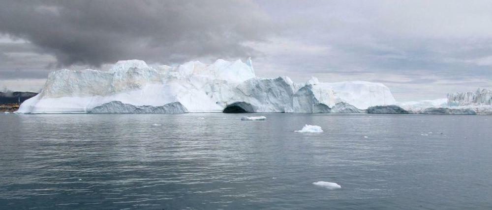 Kanada und Russland konkurrieren um ein Seegebiet in der Arktis, das wichtige Schiffahrtsrouten eröffnet.