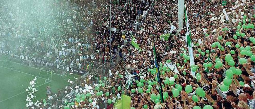 Das letze Mal: Im Mai 2004 spielte Gladbach gegen 1860 München sein letztes Spiel auf dem altehrwürdigen Bökelberg.