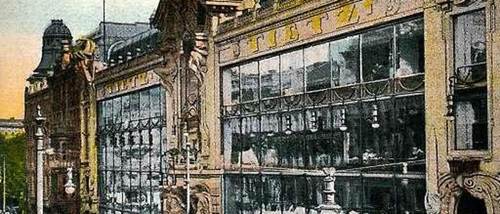 Glaspalast. Die kolorierte Postkarte zeigt das Warenhaus Tietz in der Leipziger Straße kurz nach der Eröffnung 1900. Das Dach zierten eine Weltkugel und Hermes, der Gott der Händler.