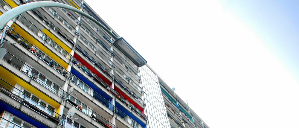 Die Zahl der geförderten Wohnungen sinkt, dabei steigt die Zahl der Haushalte mit geringen Einkünften.