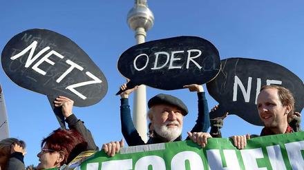 Ja-Sager beim Volksentscheid.