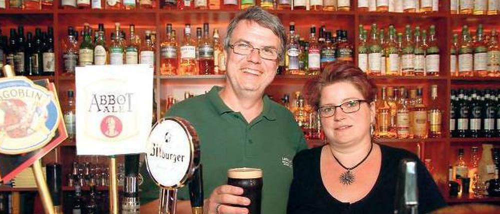 Ohne Röcke. Christian Mirus und seine Frau Silvia, bringen Highland-Gefühl nach Lichterfelde.