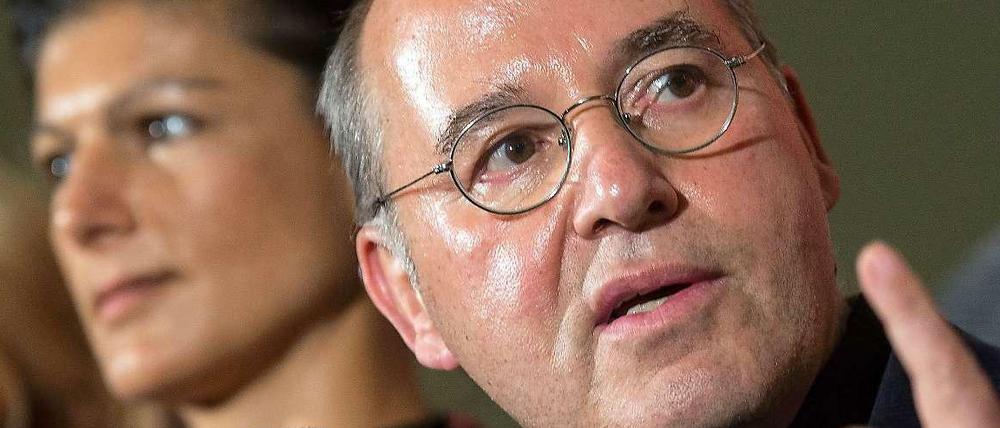 Linken-Fraktionschef Gregor Gysi warnt davor, dass die Demokratie Schaden nehmen könnte. 