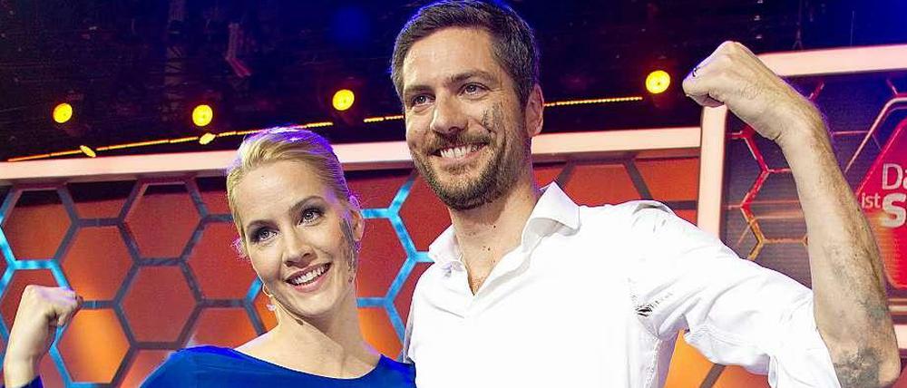 Da hatte er ihn noch. Ingo Zamperoni mit Judith Rakers in der ARD-Fernsehshow "Das ist Spitze".