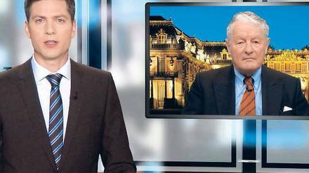 Ingo Zamperoni befragt Rolf Seelmann-Eggebert.