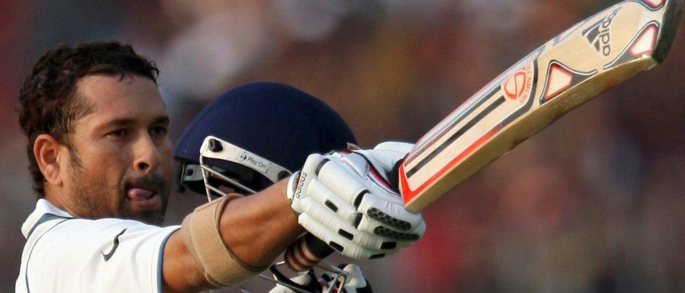 Cricket-Spieler Sachin Tendulkar ist der beliebteste Mensch Indiens. Heute kündigte er seinen Rücktritt an.
