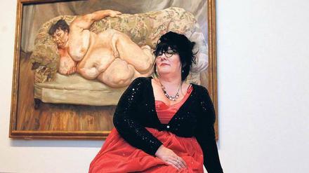 Sue Tilley vor ihrem Akt „Benefits Supervisor Sleeping“, den Freud 1995 malte. Auktionspreis im Jahr 2008: 40 Millionen Euro.