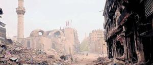 In der Straße zur Zitadelle sind die Gebäude vollständig zerstört.
