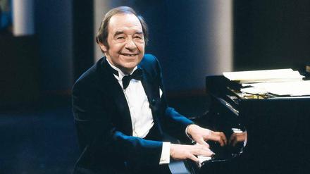 Der Mann am Klavier: Paul Kuhn in der Fernsehshow "Willkommen im Club", Mitte der achtziger Jahre.