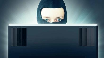 Jeder ein Krimineller? Wer im Internet unterwegs ist, muss aufpassen. Vor allem Nutzer, die Filme oder Musik ins Netz stellen, laufen Gefahr, Urheberrechte anderer zu verletzen. Das kann teuer werden. Foto: lassedisgnen/Fotolia