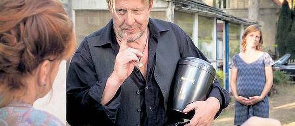 Weiche Typen spielt Rolf Lassgård, wie hier in „Uferlos!“, häufig. Als Profiler Sebastian Bergmann wird er im Oktober im ZDF zeigen, dass er auch anders kann. Foto: ZDF