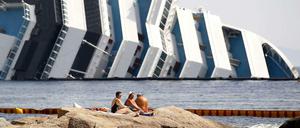 Die havarierte Costa Concordia vor Giglio.