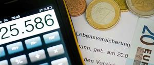 Lebensversicherungen zu kündigen bleibt teuer.