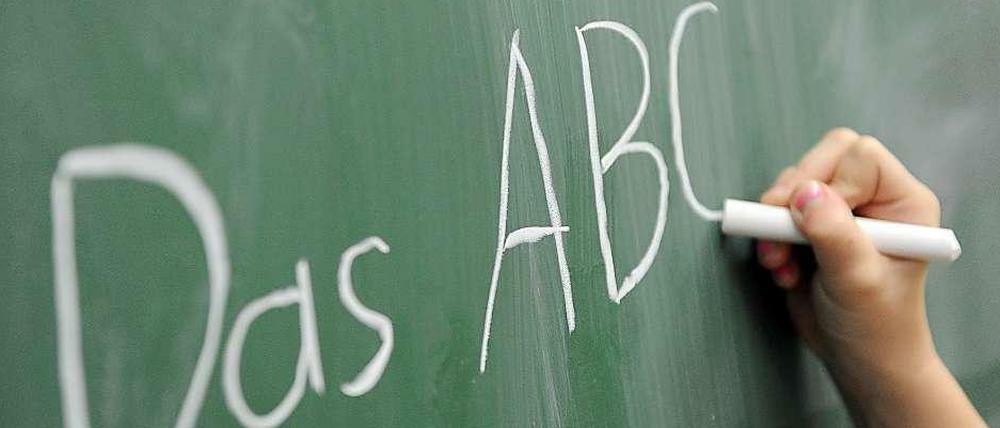 Die CDU wehrt sich gegen den Plan der SPD, die Finanzierung von freien Schulen zu kürzen.