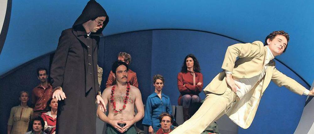 Erst Erfolg, dann Exitus. Die Rossini-Inszenierung „Petite Messe“ von Nico and the Navigators.