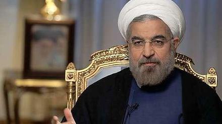 Irans Präsident Hassan Rowhani stellt sich gegen Syrien und gegen Machthaber Ali Chamenei.