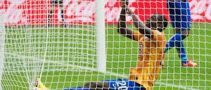 Glücklos in der Autostadt: Herthas Adrian Ramos bleibt ohne Treffer, Hertha BSC verliert 0:2 gegen Wolfsburg. 