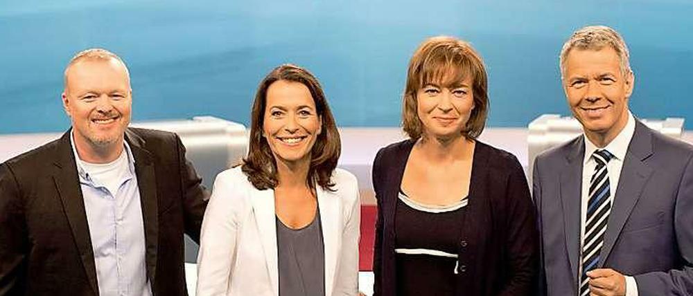 Stefan Raab, Anne Will, Maybrit Illner und Peter Klöppel (v.l.n.r.) moderieren das TV-Duell am Sonntag. Mit Raab haben viele Probleme, wieso eigentlich?
