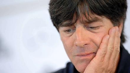 Bundestrainer Joachim Löw weiß um die Erwartungshaltung und widerspricht ihr auch nicht.