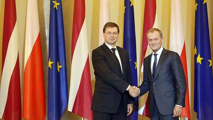 Valdis Dombrovskis und Donald Tusk.
