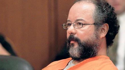 Selbstmord. Ariel Castro erhielt für die jahrelange Entführung, Vergewaltigung und Misshandlung dreier Frauen am 1. August dieses Jahres lebenslänglich.  Foto: Reuters
