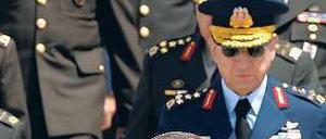 Unnachgiebig. Regierungschef Erdogan fordert weiterhin das Ende des Assad-Regimes. Deshalb unterstützt er nach Kräften Syriens Opposition. Foto: Riza Ozel/dpa