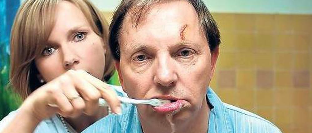 Olli Dittrich und Veronica Ferres verkörpern in David Dietls Komödie ein Ehepaar, das überdurchschnittlich durchschnittlich ist.
