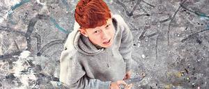Mit seinen roten Haaren und den Sommersprossen auf blasser Haut sieht King krule aus wie die Inkarnation eines britischen Suburbia-Lads.
