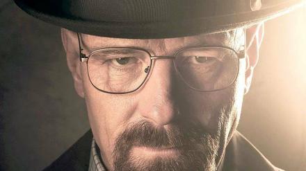 Walter White (Bryan Cranston), der als „Heisenberg“ zum Drogenboss wird.