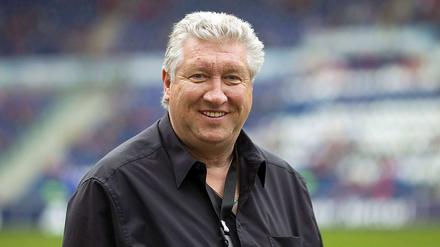 Ohne Namen zu nennen, berichtete der frühere Torjäger Dieter Schatzschneider über die angeblich gängige Praxis zu seiner aktiven Zeit mit dem Aufputschmittel