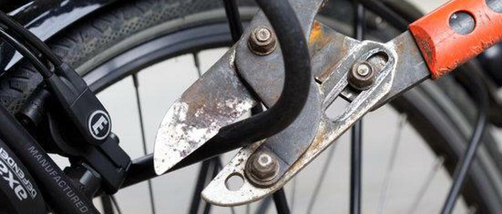 Muss ja nicht gleich das ganze Fahrrad sein: Diebe haben es immer öfter auch nur auf den Sattel oder ein Laufrad abgesehen.