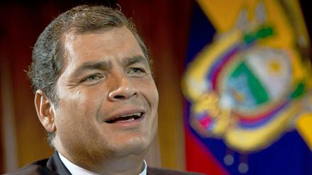 Präsident Rafael Correa hatte vergangene Woche entschieden, dass im Amazonas-Nationalpark Yasuní noch doch nach Öl gebohrt werden darf. 