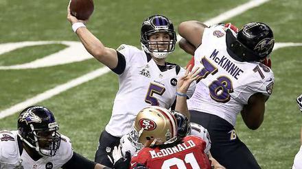 Quarterback Joe Flacco gilt mit Titelverteidiger Baltimore Ravens keineswegs als Topfavorit.