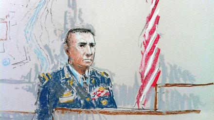 Vor Gericht. Der US-Unteroffizier Robert Bales, der für die Ermordung von 16 afghanischen Zivilisten verantwortlich gemacht wird, ist zu einer lebenslangen Haftstrafe verurteilt worden.