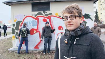 IM EINSATZ GEGEN NEONAZIS. Nico Schmolke, 21, Student aus Johannisthal.