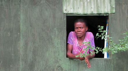 Simone Jules und ihre Familie leben noch in den Häusern, die das Ministerium 2010 in Leogane baute. Der Grundeigentümer will, dass sie gehen. 