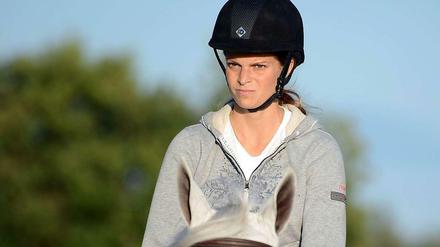 Milliardenerbin bei der Arbeit. Athina Onassis reitet bei der EM in Dänemark.